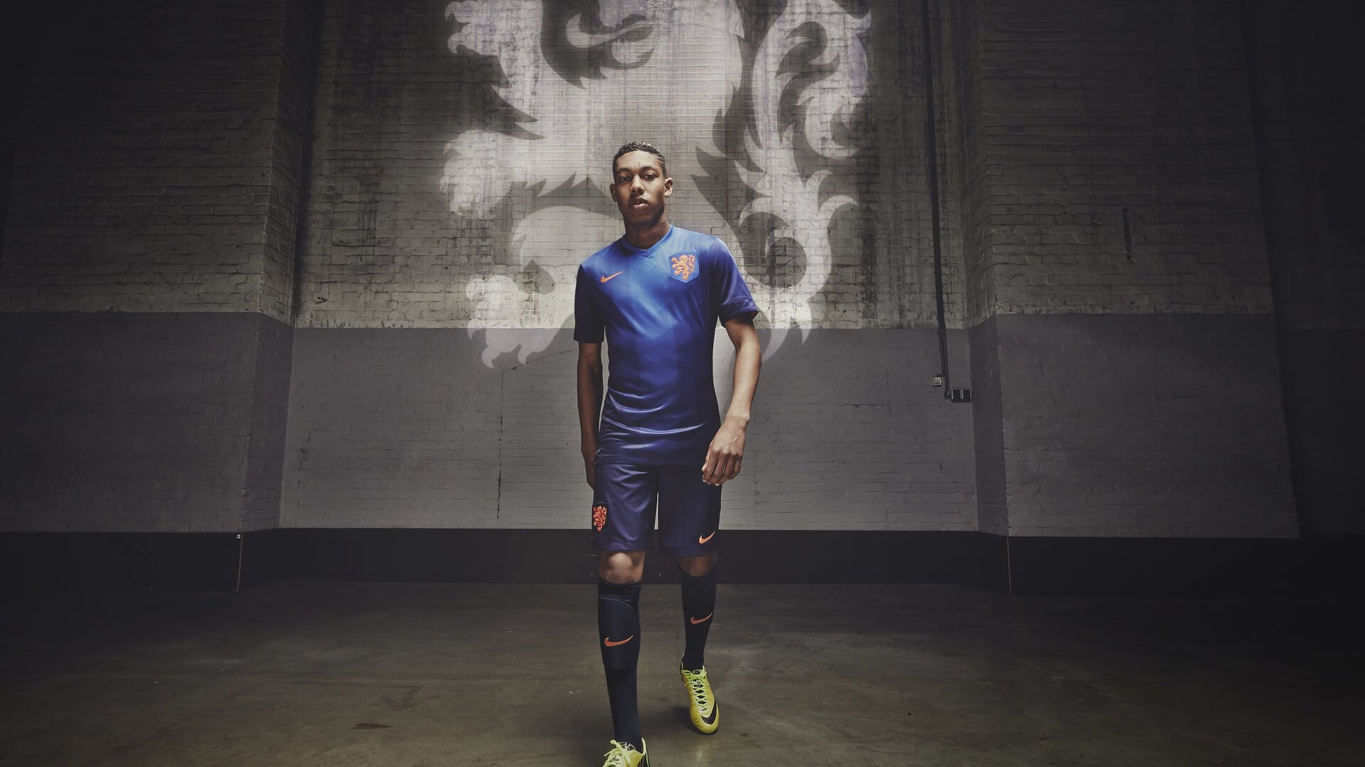 “阿根廷美洲狮队：迈向未来的进攻与防守新风向”