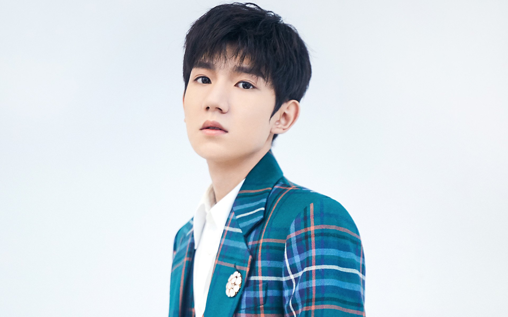 德国男子81公斤级举重选手在决赛中获得第九名，德国女子举重运动员